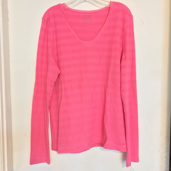 Vineyard Vines Tops - ✨🆕✨ Vineyard Vines striped thermal tee Vineyard Vines Tops - ✨🆕✨ Vineyard Vines striped thermal tee